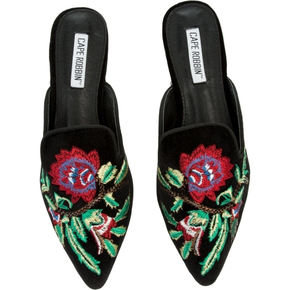 Cape Robbin Shoes - Cape Robbin Black Floral Embroidered Slip On Mules